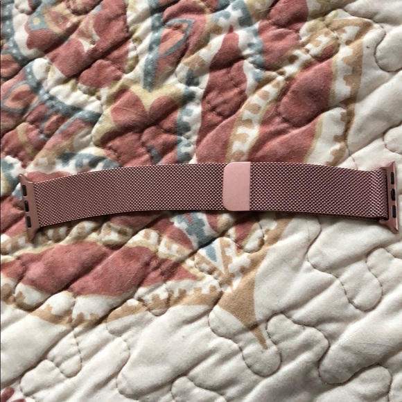 Accessories - Rose gold Milanese loop band for 38mm Apple Watch